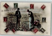 Französisches Bauernpaar beim Abendgebet nach der Feldarbeit Briefmarkensprache 1912 Künstlerkarte