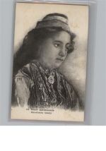 Frau