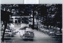 61381 W6382 Köppern , Taunus - Foto Haus Baum Tisch Stuhl