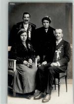 Brautpaar mit Trauzeugen Hochzeit