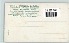 Galanter Mann bietet junger Frau seinen Arm an Poesie / Liebe Briefkasten