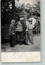 Junger Mann mit Frau unter dem Sonnenschirm Poesie / Liebe Mode Briefkasten