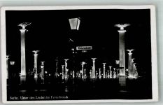 W1000 Berlin Mitte Unter den Linden im Festschmuck Stadt mit Hakenkreuz 1942 Foto AK