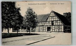 25541 W2212 Brunsbüttel Foto AK Amtsbüro Marktplatz