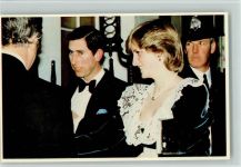 Nr. 30 Royal Family 1982 AK Prinz Charles u. Diana