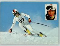Marie Epple bei der Abfahrt Ski