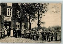 27632 W2853 Midlum b Bremerhaven 1915 Foto AK Gasthaus Zur Lindenwirtin Feldzug 1914 Gruppenaufnahme Soldaten