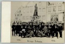 88416 W7955 Ochsenhausen 1915 Foto AK Kriegs-Rekruten Kaufhaus Pesch Denkmal Ort handschriftlich
