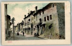 34073 Grado Gebrauchsspuren Straße