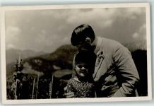 Der Fürhrer mit der Jugend Photo Hoffmann Nr 331 Hitler Privatfoto AK