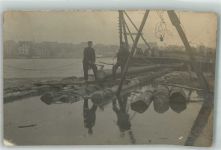 Holzstämme und Flößer Floß Privatfoto AK
