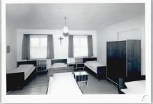 93474 W8491 Arrach , Bayerischer Wald - Foto Kreuz Bett Schrank