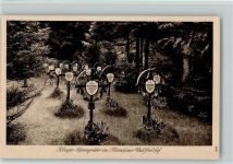 W8000 München Krieger-Ehrengräber im Münchener Waldfriedhof gefallener Soldat