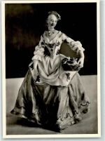 Wiener Blumenmädchen, Modell von Dannhauser AK Porzellan Foto AK