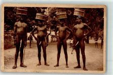 Gebrauchsspuren Natitingou Groupe de Sombras