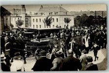 68800 Thann Tann , Thann 1914 Privatfoto AK Begräbnis Kutsche Sarg Soldaten Uniform Pickelhaube Blumen