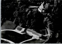 85253 W8065 Erdweg - Fliegeraufnahme, Kirche, Haus Petersberg