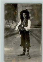 Frau im Kostüm mit einer Geige AK Geiger 1916 Foto AK