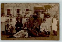 Gruppenfoto mit Rote Kreuz Krankenschwestern , sehr gute Erhaltung AK Lazarett WK I