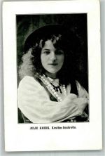 Julie Krehs Kostüm Soubrette Theater
