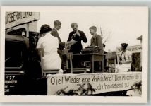 Festwagen Berufsberatung , Oje, wieder eine Verkäuferin, dem täte 1 Jahr Hausdienst gut Frauenbewegung Foto AK