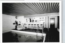 61389 W6384 Arnoldshain - Foto Schwimmbad Sessel