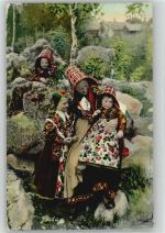 Verlag Eliassons Nr. 2274 - Lappland - Mutter mit ihren drei Kindern in farbenfroher Tracht 1910 AK Trachten Ausland