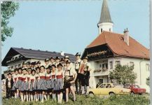 5322 Hof bei Salzburg - die lustigen Holzhacker