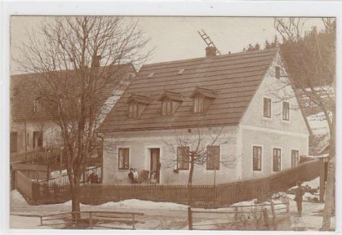 Seltene Fotokarte Lauenstein mit Personen und Häuser. gelaufen am 30.3.1908. Gute Erhaltung.
