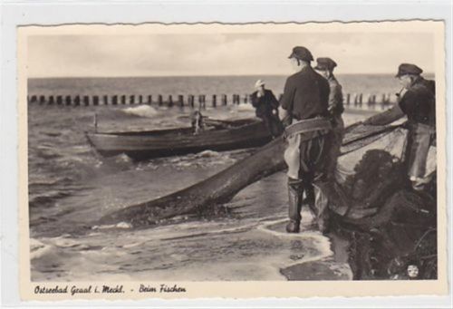 Seeheilbad Graal-Müritz Seltene Typenkarte Ostseebad Graal, Partie beim Fischen ungelaufen Sehr gut erhalten.
