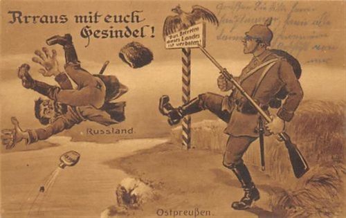Propagandakarte Ostpreußen. Ein Russe wird aus Ostpreußen vertrieben. Rrraus mit euch Gesindel ! 1914 Feldpost Gute Erhaltung. WK II