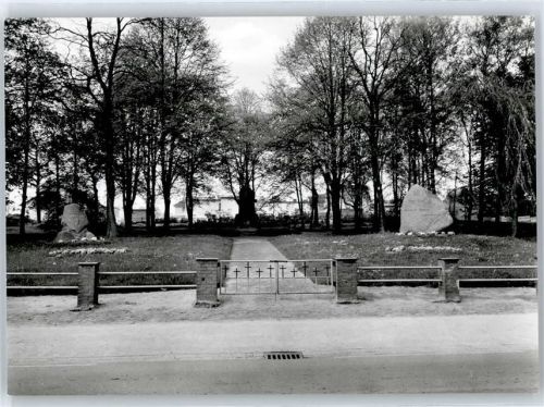 21745 W2170 Hemmoor - Friedhof