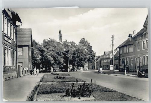 38899 O3723 Hasselfelde - am Markt , Motorrad