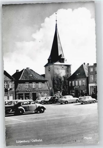 24321 W2322 Lütjenburg , Holst - Markt, Auto