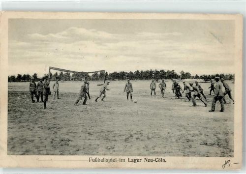Neukölln 1915 Fußballspiel im Lager