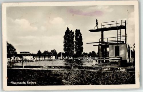 02977 O7700 Hoyerswerda - Schwimmbad