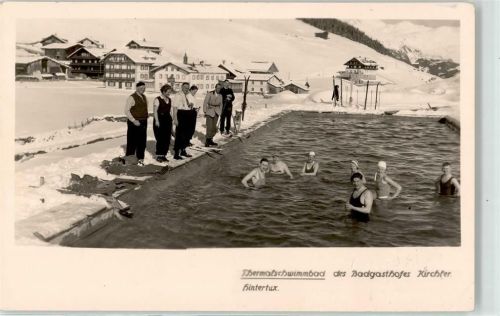 Hintertux Thermalschwimmbad Gasthaus Kirchler Schwimmbad Skifahrer