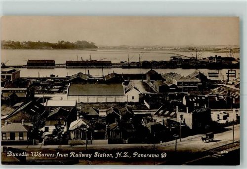 Dunedin Wharves from Railway Station Schiff