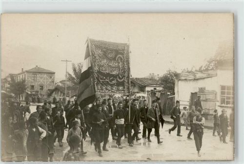 Prilep Ort handschriftlich Gruppenbild Straße