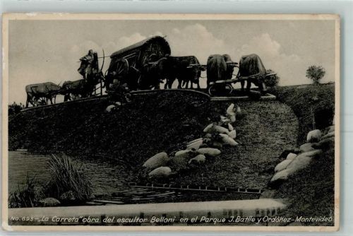 Montevideo la Carreta obra del escultor Belloni en el Parque J. Batlle y Ordonez