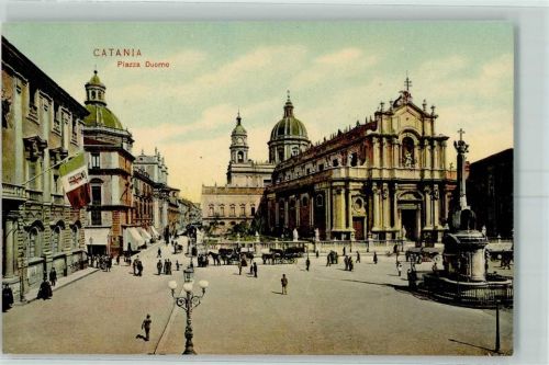 Catania Piazza Duomo Kutsche Fahne