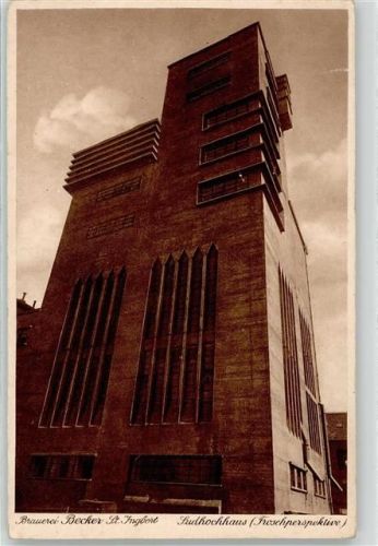 St. Ingbert Brauerei Becker Hochhaus Froschpersektive