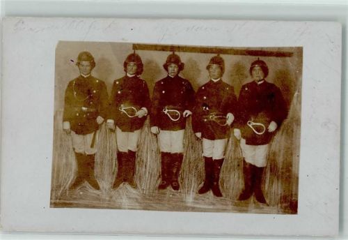 Frauen bei der Feuerwehr Emanzipation Feuerwehr Privatfoto AK