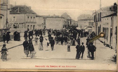 17600 Saujon - Saujon (Frankreich) Leporello, Strassenpartie II (kleiner Einriss, fleckig RS)