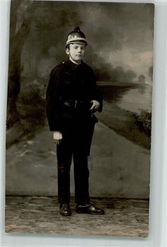 Kind in Uniform Feuerwehr Privatfoto AK