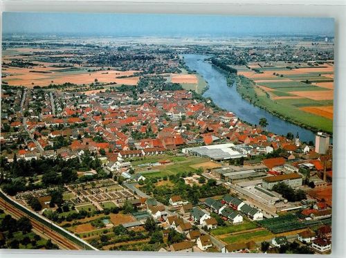 68535 W6803 Edingen-Neckarhausen Foto AK Fliegeraufnahme des Ortes mit Friedhof und Ev. Kirche