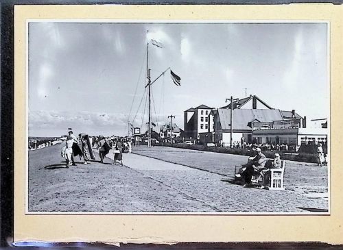 Duhnen Foto montiert auf Karton Promenade am Deich Fotograf Otto Schulze