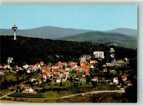 Eppenhain Fliegeraufnahme des Ortes mit Fernmeldeturm Atzelberg
