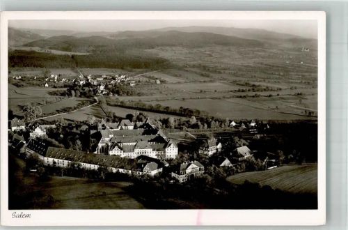 88682 W7777 Salem , Baden Foto AK Fliegeraufnahme vom Kloster und Schloss Salem