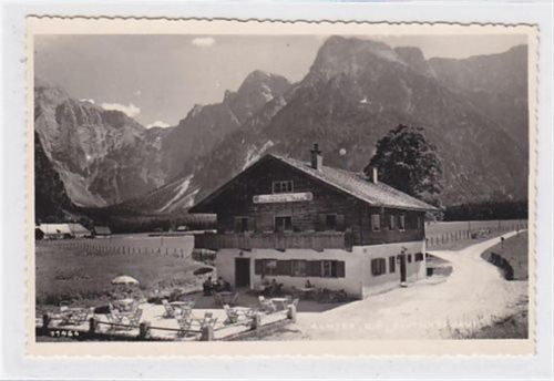 Fotokarte vom Almsee. Alpengasthof " Deutsches Haus ". Ungelaufen. Sehr gut erhalten.